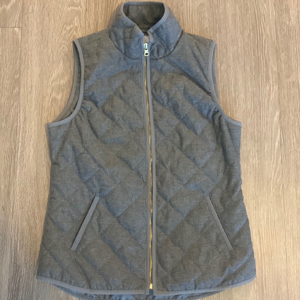 Old Navy Quilted Grey Jacket